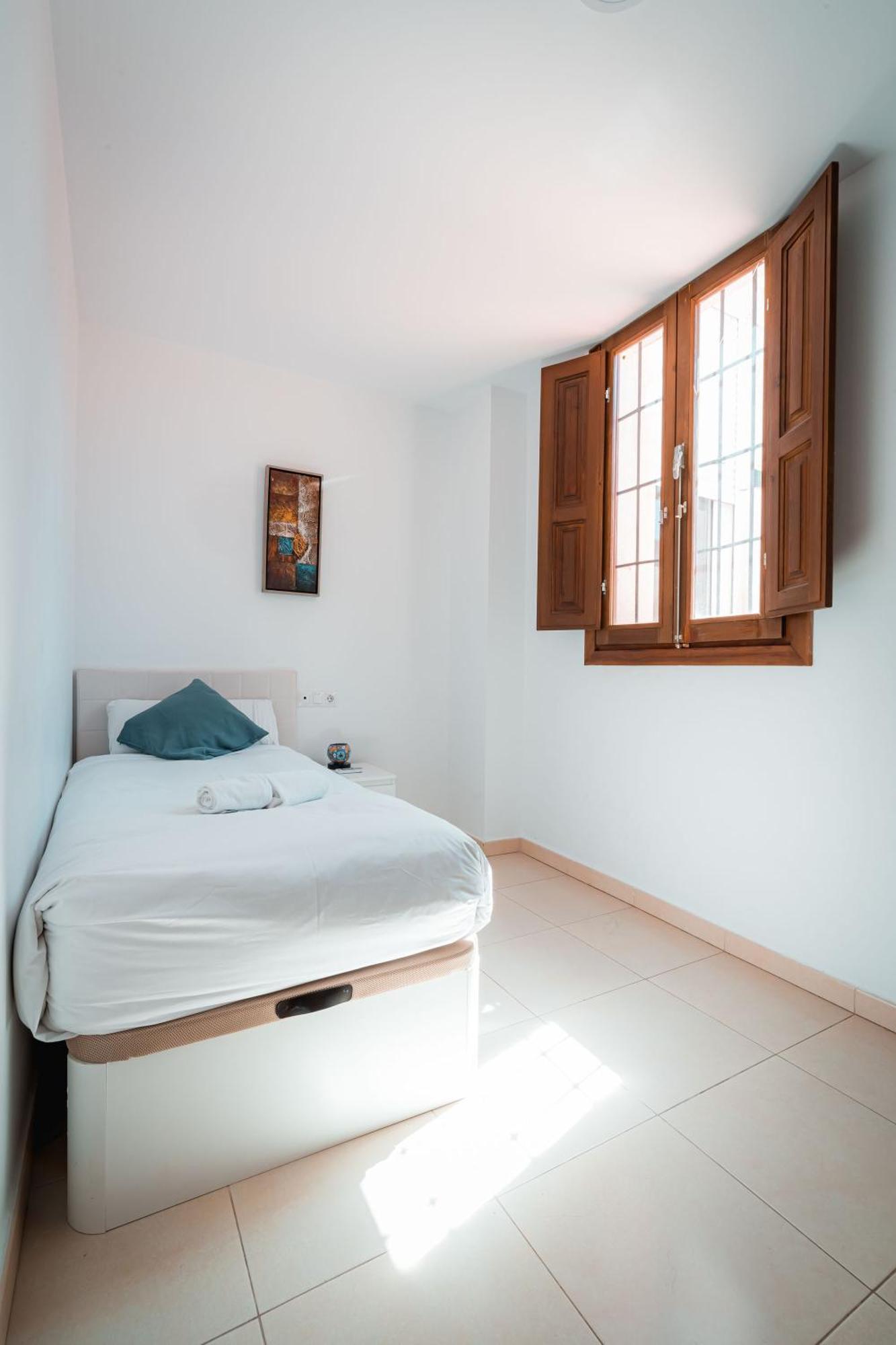 Qh Elvira Apartment Гранада Екстериор снимка